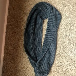 Infinity scarf